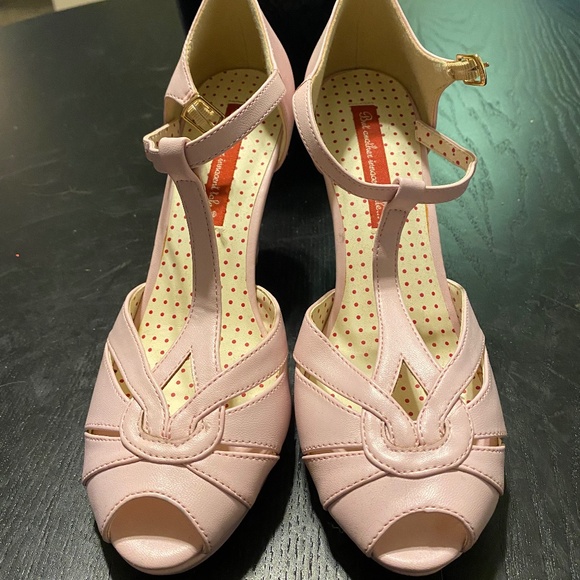 BAIT t-strap heels - 7.5 - Picture 1 of 5